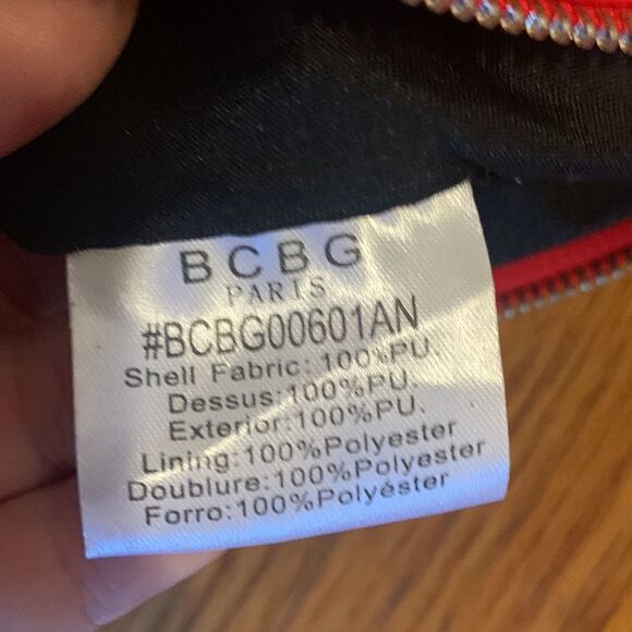 EUC BCBG Paris red crossbody bag! - Picture 7 of 7